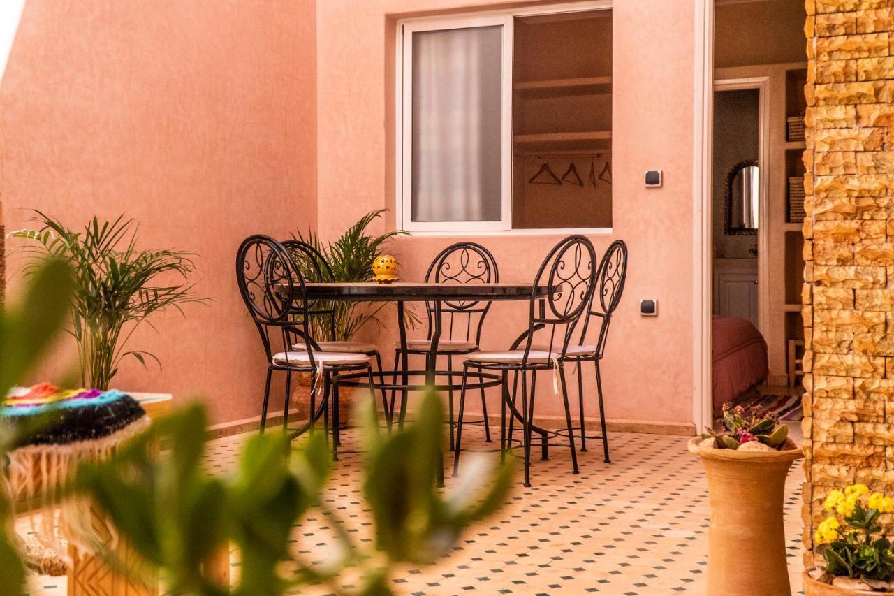 מירלפט Inna Guest House מראה חיצוני תמונה